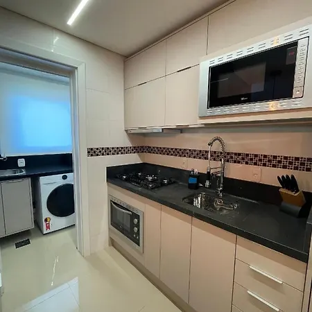 Apartamento Espetacular, 2 Suites, A 30M Da Rua Coberta Gramado Exterior foto