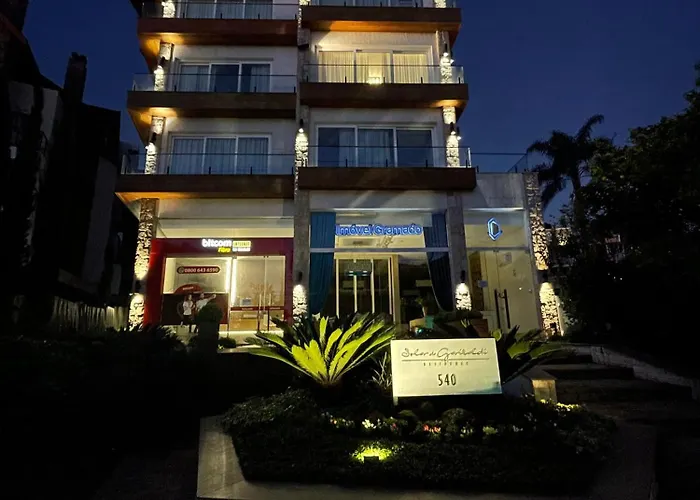 Apartamento Espetacular, 2 Suites, A 30M Da Rua Coberta