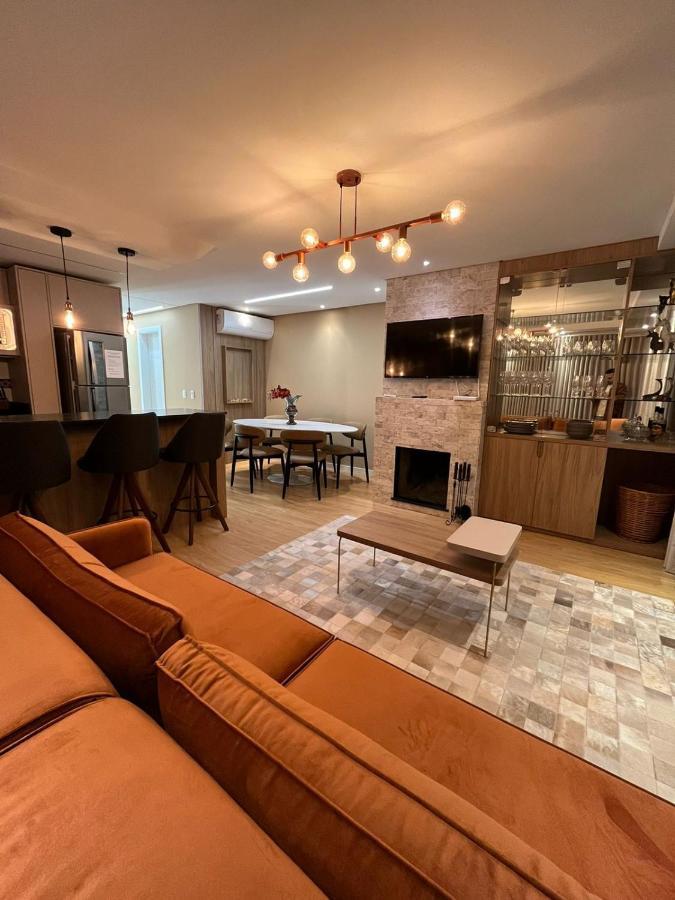 Apartment Espetacular, 2 Suites, A 30m Da Rua Coberta *