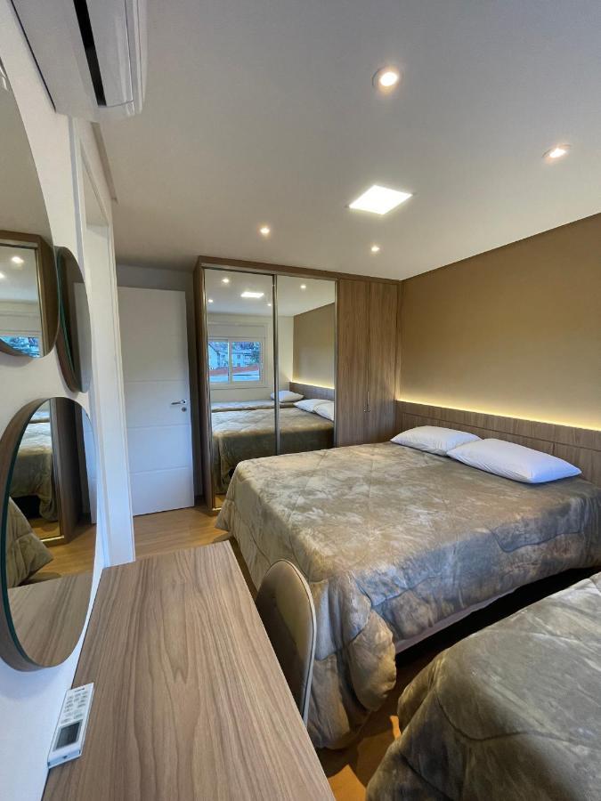 Espetacular, 2 Suites, A 30m Da Rua Coberta